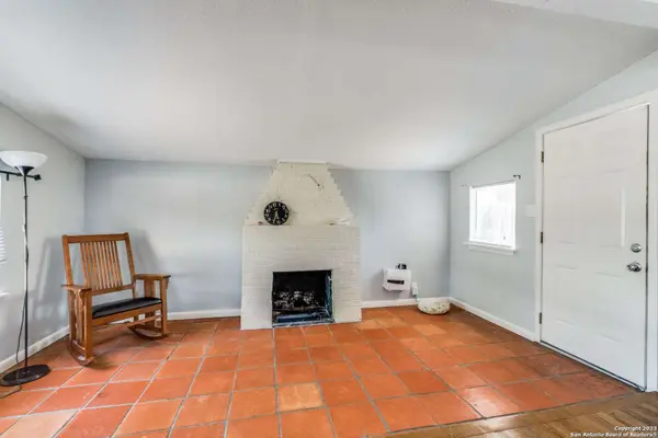 1214 OBLATE DR, San Antonio, TX 78216-6838