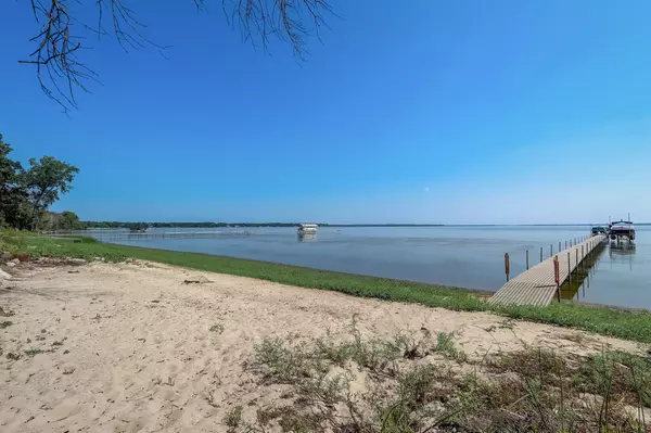 Wisconsin Lake Home for Sale Hannah O'Brien The Minter Team