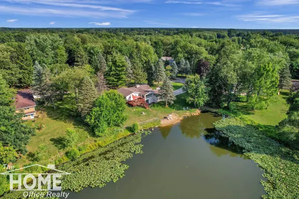 1972 Sun Dr, Owosso, MI 48867