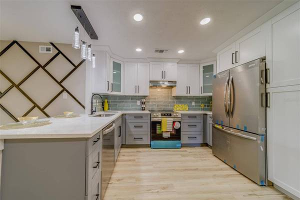 2673 SABAL SPRINGS CIR #105, Clearwater, FL 33761