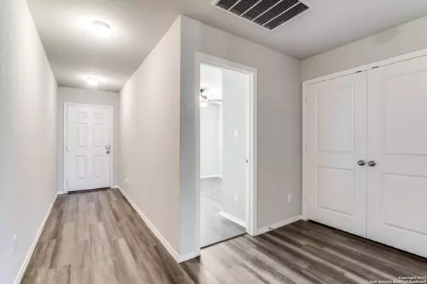 31581 NIMBUS DR, Bulverde, TX 78163-2502