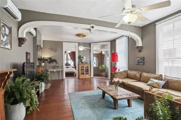 1318 URSULINES AVE, New Orleans, LA 70116