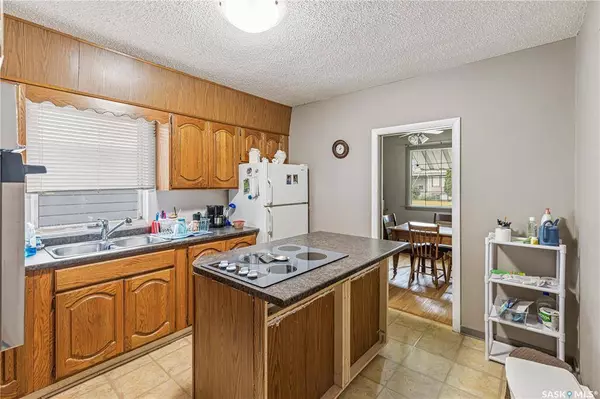 1901 Hanover AVENUE, Saskatoon, SK S7J 1E1