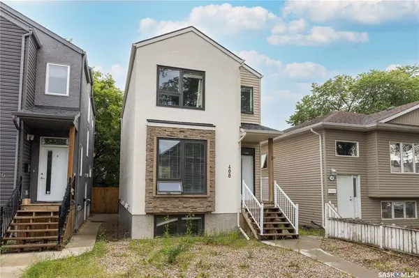 408 D AVENUE S, Saskatoon, SK S7M 1R4
