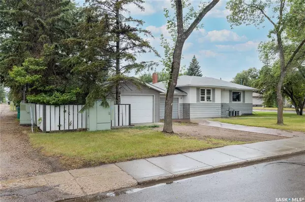 1901 Hanover AVENUE, Saskatoon, SK S7J 1E1