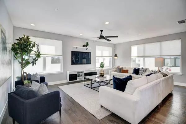 1018 Mint Chip LN, Sacramento, CA 95814