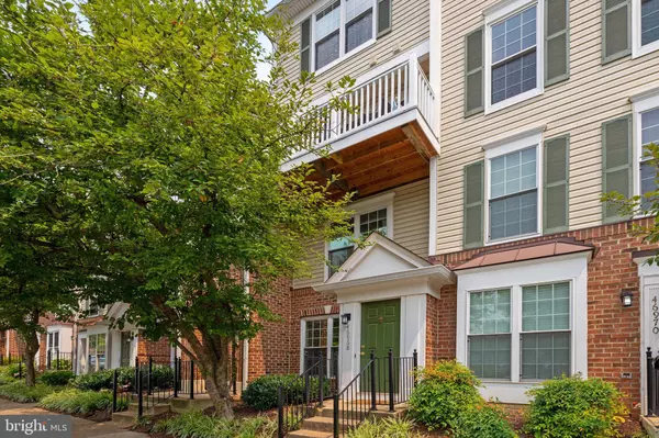 46968 COURTYARD SQ, Sterling, VA 20164