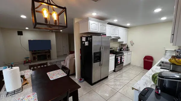 10093 Stedham Circle, Socorro, TX 79927