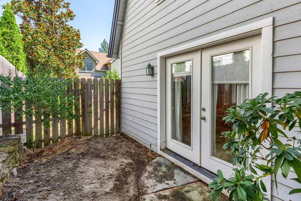 915 Bellview Ave #UNIT 2, Ashland, OR 97520