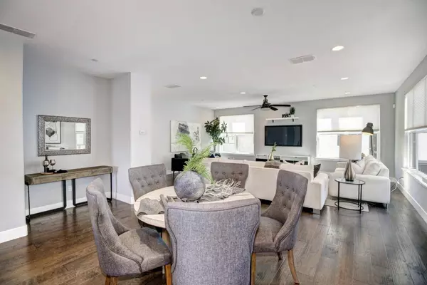 1018 Mint Chip LN, Sacramento, CA 95814