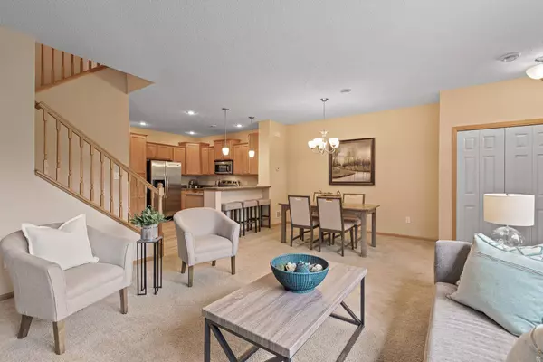 3424 Cherry LN #D, Woodbury, MN 55129