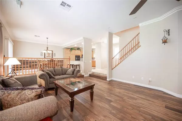 7917 Orchard Port Avenue, Las Vegas, NV 89131