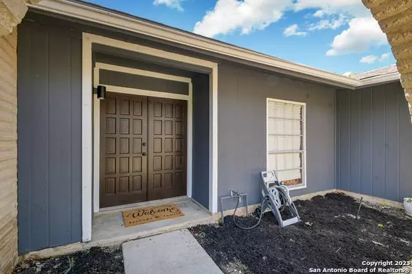 8111 BABE RUTH ST, San Antonio, TX 78240-2902