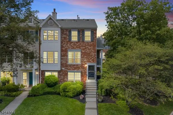 200 Sapphire Ln, Franklin Twp., NJ 08823