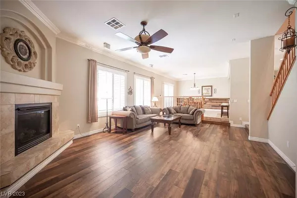 7917 Orchard Port Avenue, Las Vegas, NV 89131