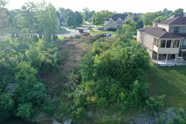 10893 Harbor Bay DR, Fishers, IN 46040