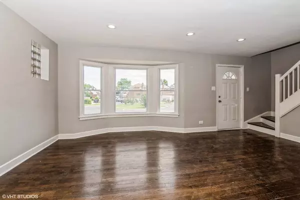 2150 W 77TH ST, Chicago, IL 60620