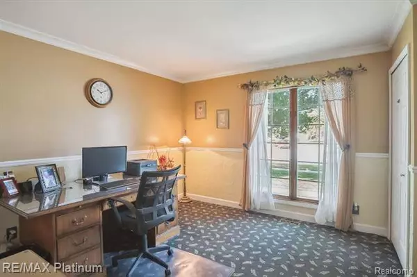 42774 REDFERN Street, Canton, MI 48187