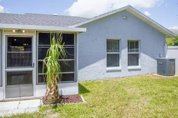 5448 LANDIS AVE, Port Orange, FL 32127