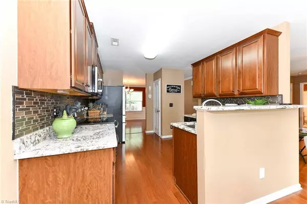 3853 Field Sedge DR, Winston Salem, NC 27107