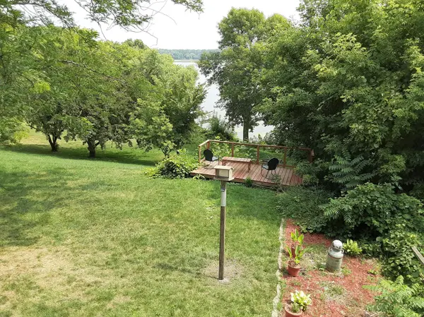 1019 Frank Hall DR, Albert Lea, MN 56007