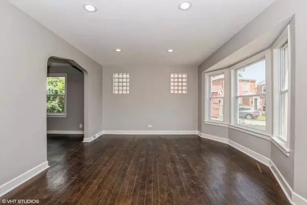 2150 W 77TH Street, Chicago, IL 60620