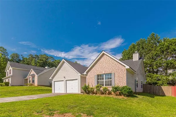 5897 BLACKTOP WAY, Fairburn, GA 30213