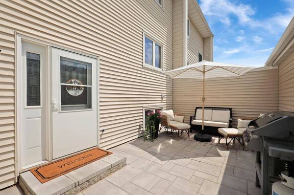 8753 Ironwood AVE S, Cottage Grove, MN 55016