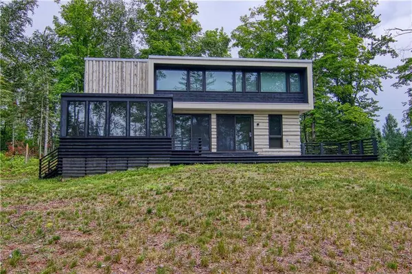 10326W Hahns Road, Hayward, WI 54843