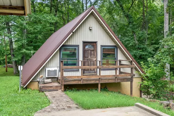 1387 West Rd, Clarksville, TN 37040