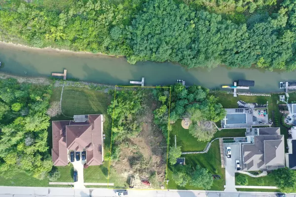 10893 Harbor Bay DR, Fishers, IN 46040