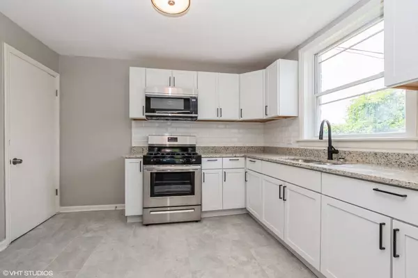 2150 W 77TH ST, Chicago, IL 60620