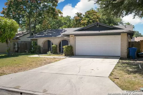 8111 BABE RUTH ST, San Antonio, TX 78240-2902