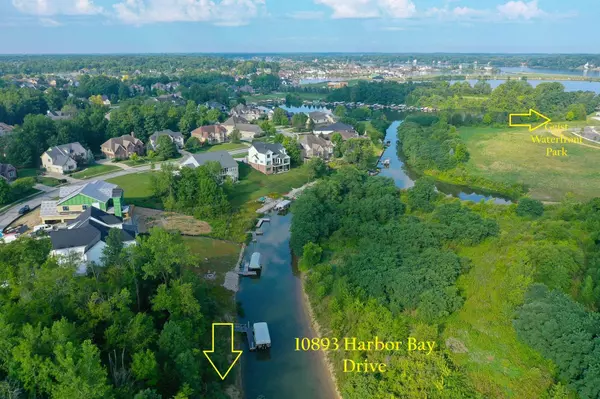 10893 Harbor Bay DR, Fishers, IN 46040