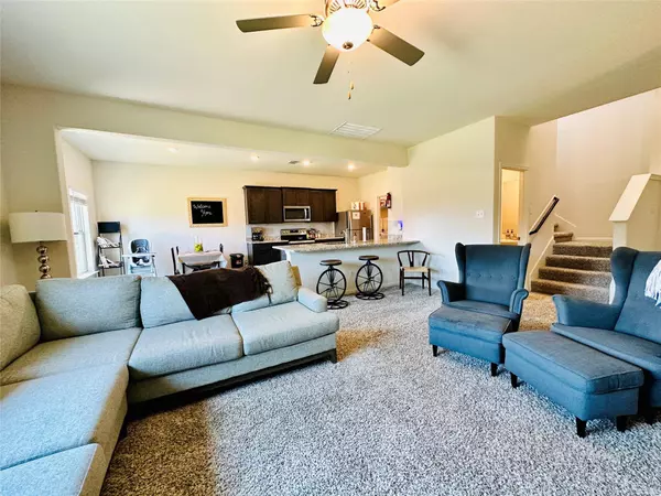 1928 Canterbury Drive, Seagoville, TX 75159