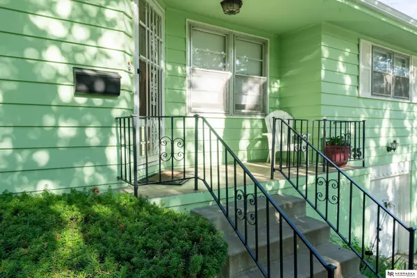 1935 S 37th Street, Omaha, NE 68105