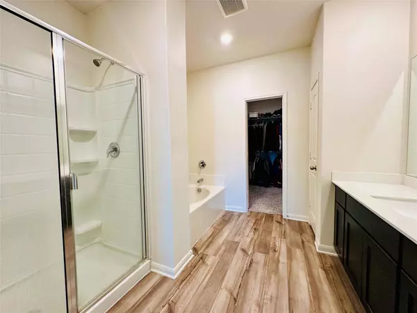 1928 Canterbury Drive, Seagoville, TX 75159