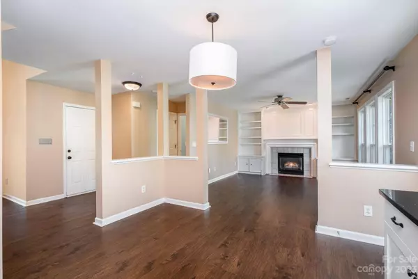 11208 Livingston Mill RD, Charlotte, NC 28273