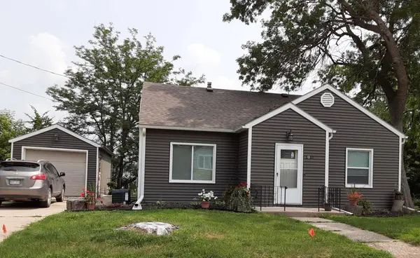 1019 Frank Hall DR, Albert Lea, MN 56007