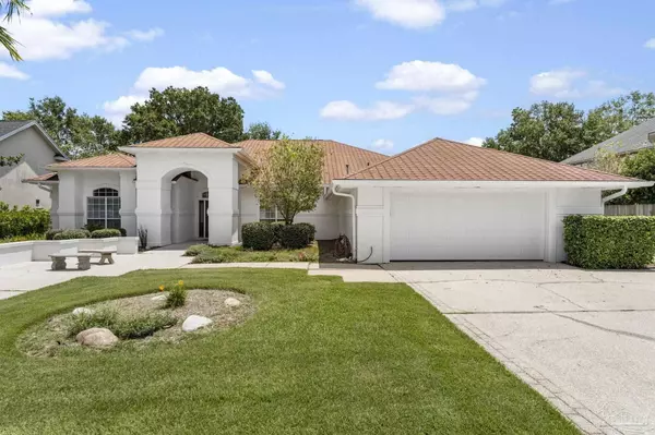 4202 Brittany Ct, Pensacola, FL 32504