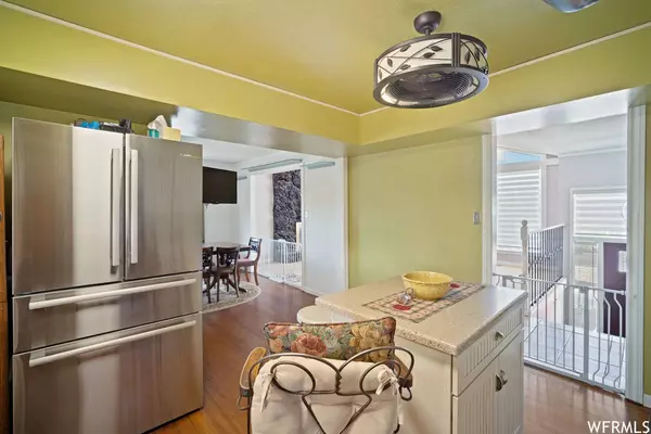 712 RAYGENE WAY, North Salt Lake, UT 84054