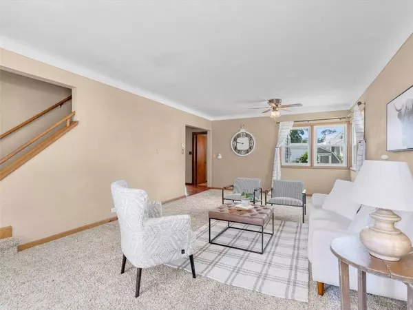 908 18th Street SW, Cedar Rapids, IA 52404