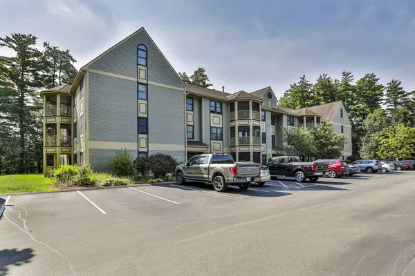 11 Bartemus TRL #305, Nashua, NH 03064