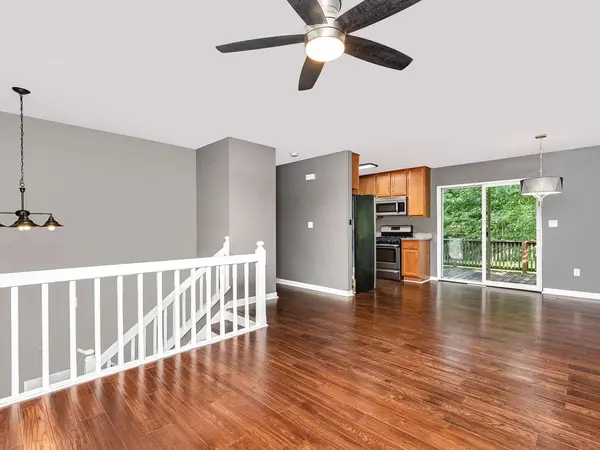 513 W WASHINGTON Street, Yorkville, IL 60560