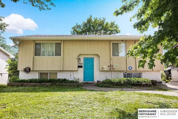 7820 Terry Drive, La Vista, NE 68128