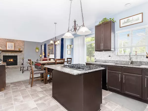 2925 Sierra Avenue, Plainfield, IL 60586