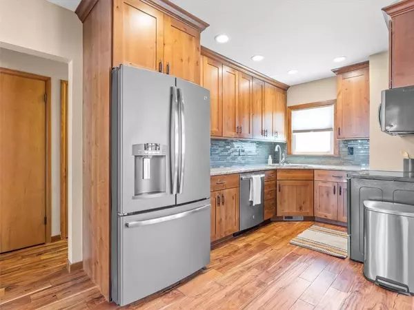 908 18th Street SW, Cedar Rapids, IA 52404