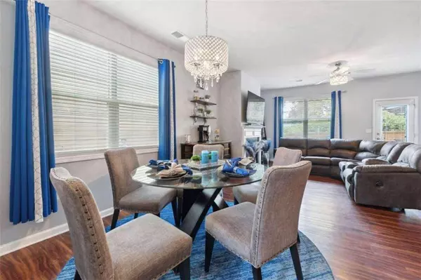 2397 Oakleaf CIR, Lithonia, GA 30058