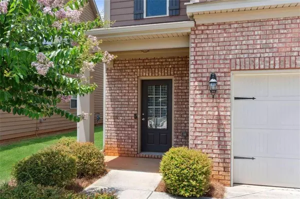 2397 Oakleaf CIR, Lithonia, GA 30058