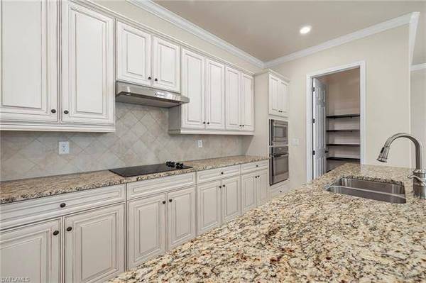 28679 Derry CT, Bonita Springs, FL 34135